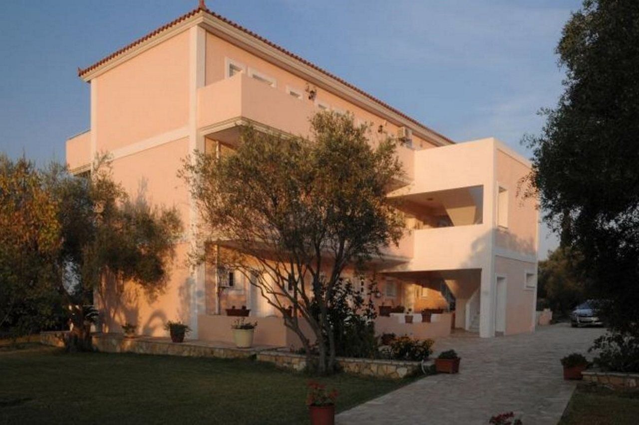 Livathos  Helena'S Studios מראה חיצוני תמונה